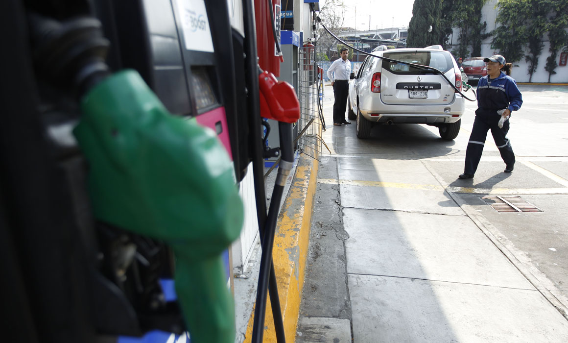 ¡ALERTA! Sheinbaum Afirma Baja de Gasolina Pese a Guerra en Medio Oriente 🚨