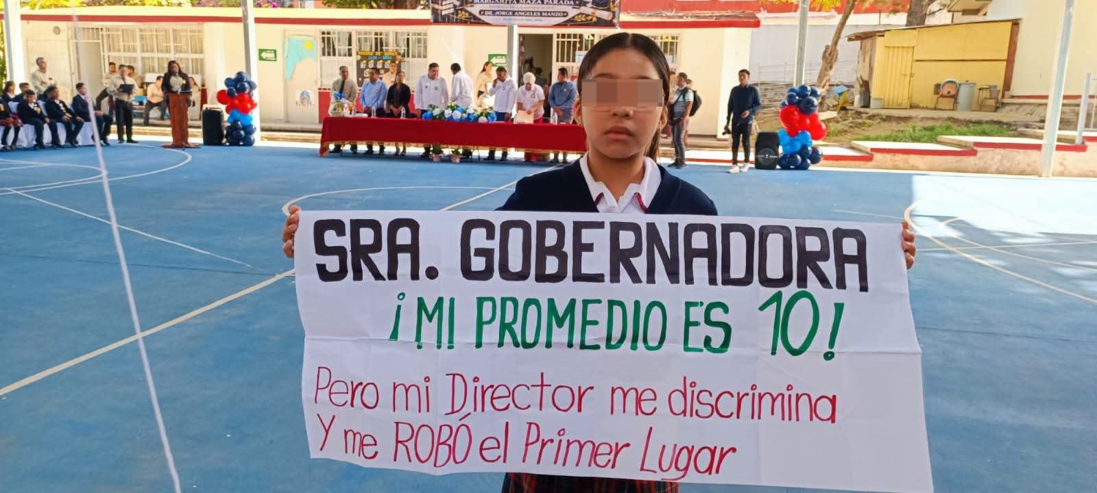 ¡ESCÁNDALO EN CHILPANCINGO! Alumna con 10, ¿EXCLUIDA del cuadro de honor? 🚨