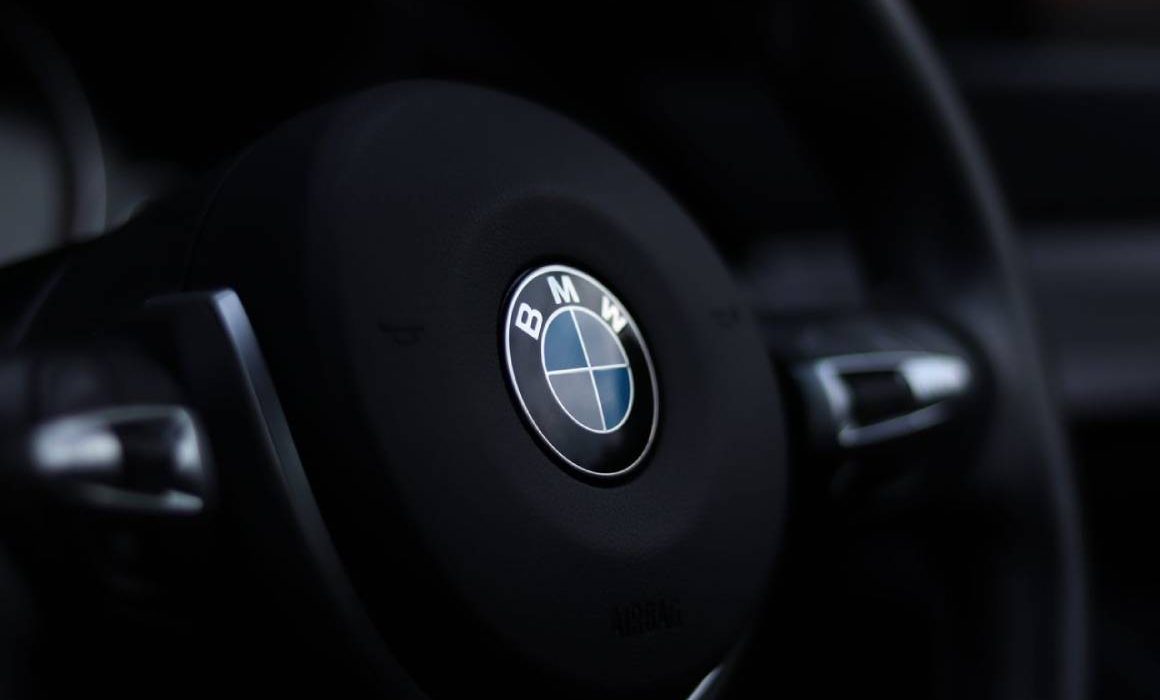 ¡ALERTA URGENTE! BMW Retira MÁS DE 29 MIL Autos por RIESGO DE INCENDIO en EU 🚨