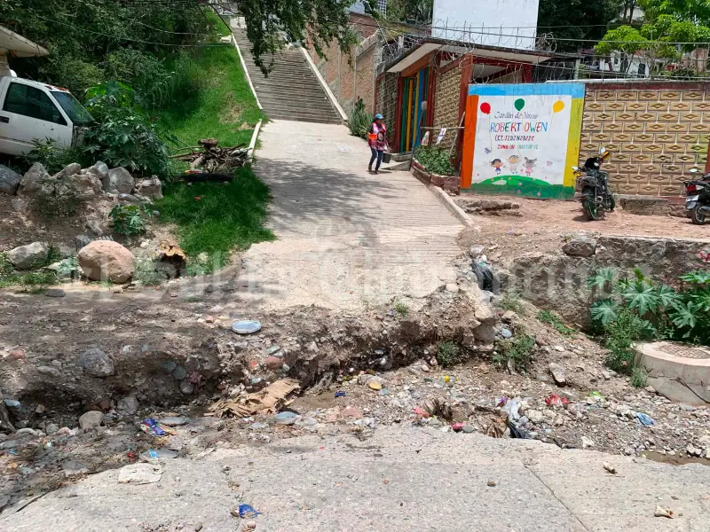 🚨 ¡CRISIS EDUCATIVA! Vías intransitables AMENAZAN inicio de clases en Chilpancingo