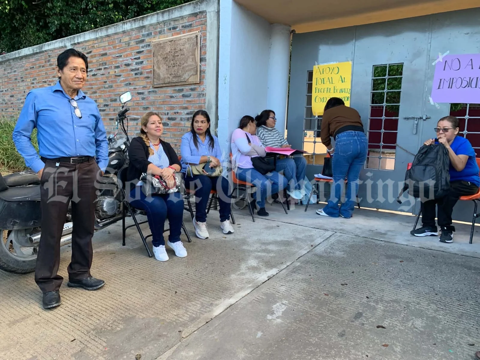 🚨 ¡ESCÁNDALO EN CHILPANCINGO! Toman secundaria por imposición de subdirector