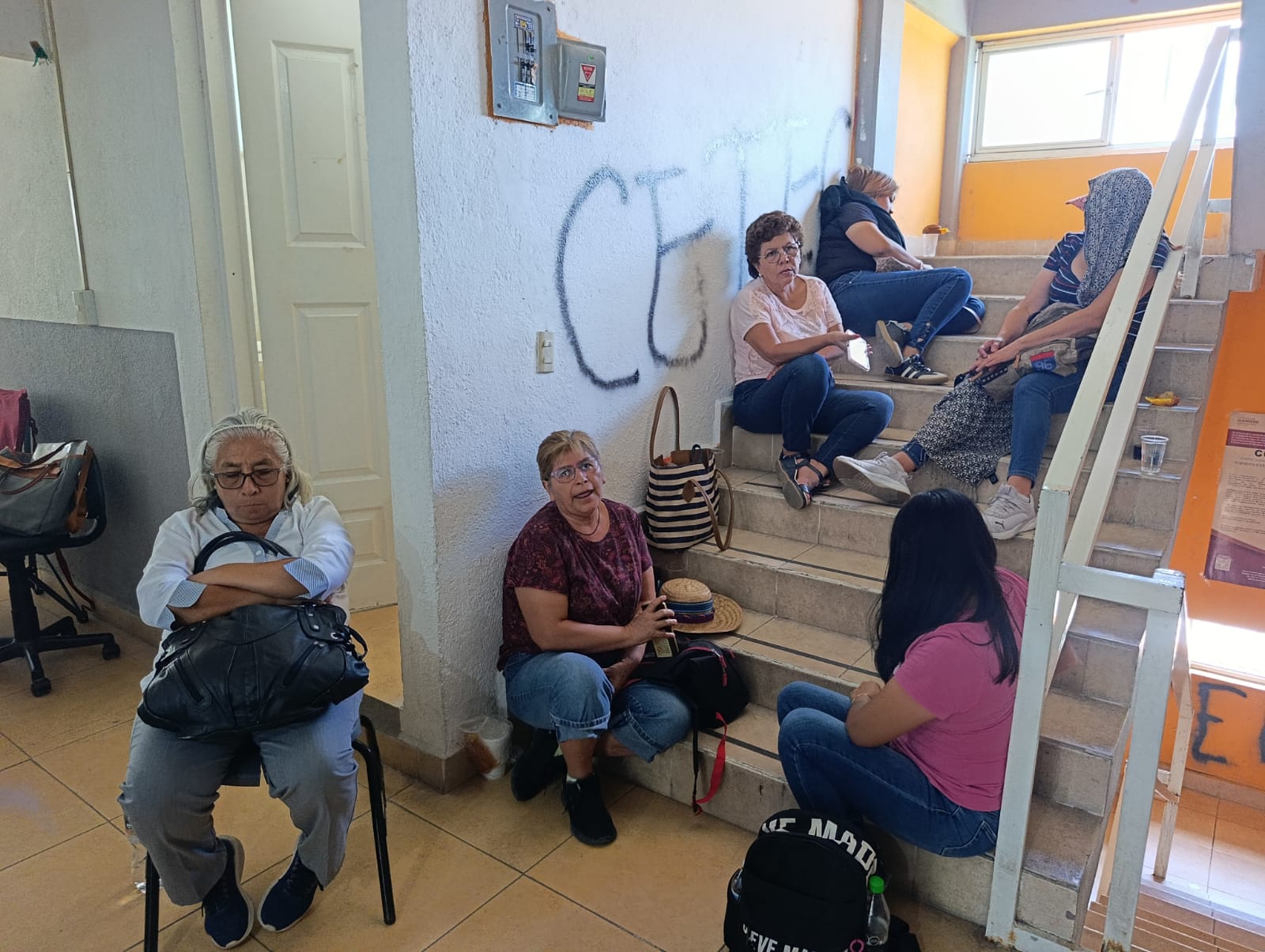 Crisis en Educación: Maestros Toman Oficinas en Guerrero 🚨